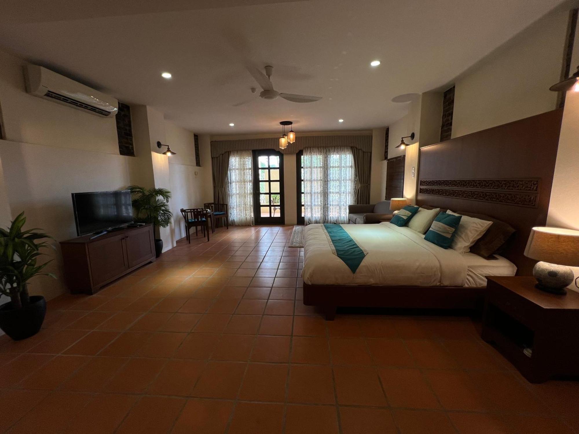 Botanica Mansion Bed and Breakfast Balik Pulau Buitenkant foto
