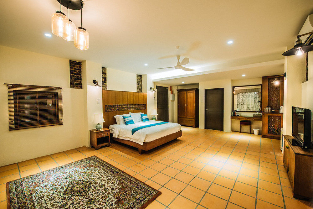 Botanica Mansion Bed and Breakfast Balik Pulau Buitenkant foto