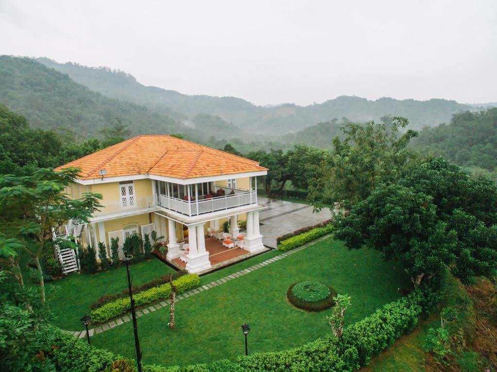 Botanica Mansion Bed and Breakfast Balik Pulau Buitenkant foto